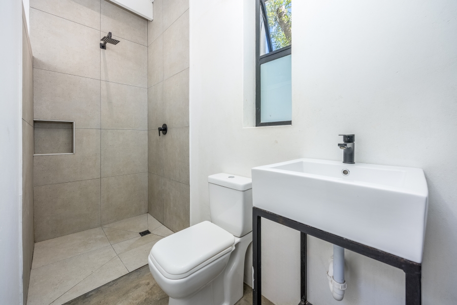 5 Bedroom Property for Sale in Elim Western Cape